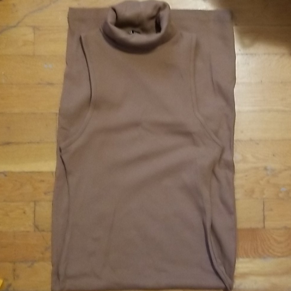 Brown dress